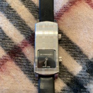 AUTH Burberry Watch Dual face leather band silver